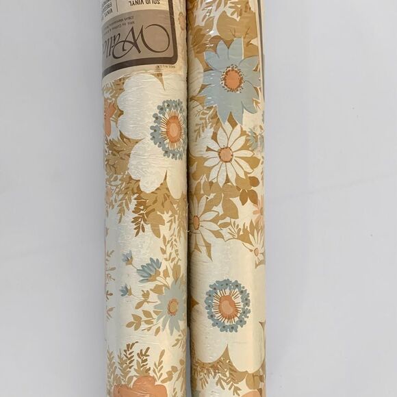 Vintage 1970’s Floral Wallpaper - Picture 3 of 9